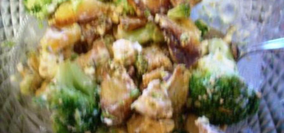 Sałatka brokułowo kurczakowa (autor: malcik111)