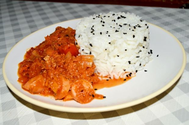 Przepis  ryż z czarnuszką i sosem marchewkowo