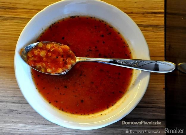 10-minutowa pomidorowa z soczewicą