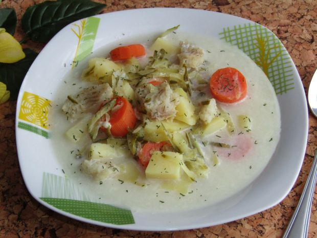 Przepis  zupa rybno- ogórkowa z ziemniakami przepis