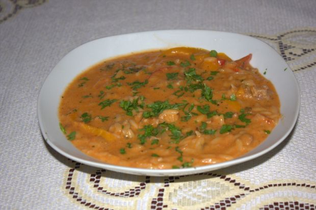 Przepis  zupa gulaszowa z makaronem przepis