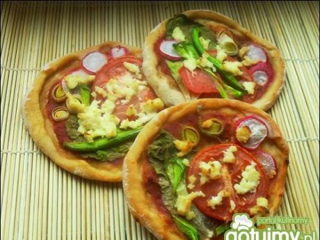 Przepis  wegetariańskie mini pizze przepis