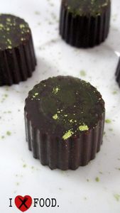 Wegańskie czekoladki z herbatą matcha