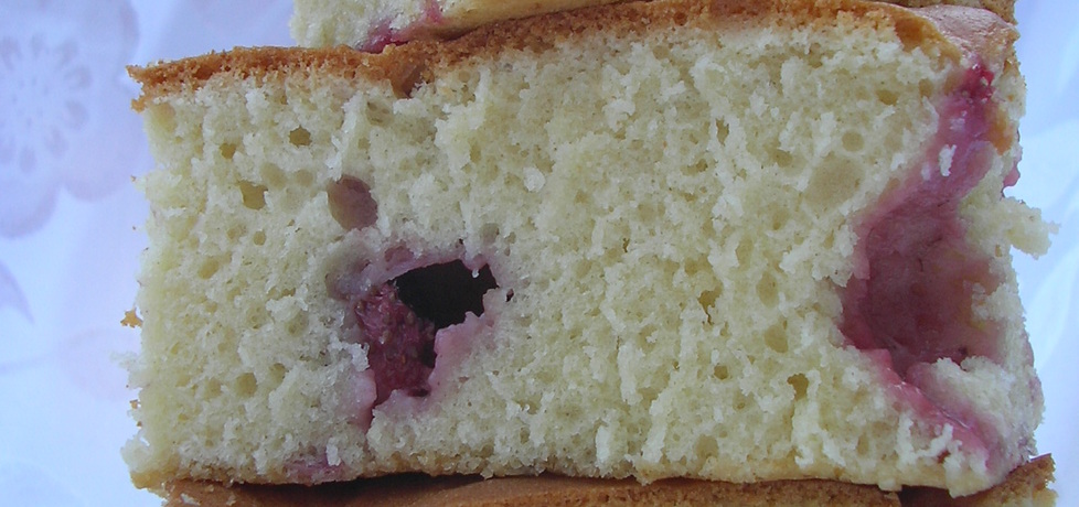 Dziurawe ciasto z truskawkami (autor: ola1984)