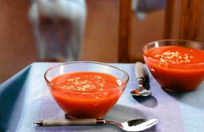 Zupa pomidorowo-chlebowa  prosty przepis i składniki