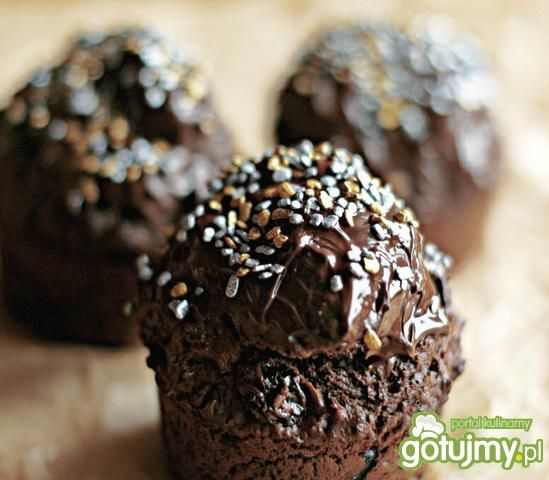 Przepis  muffiny czekoladowo-wiśniowe przepis