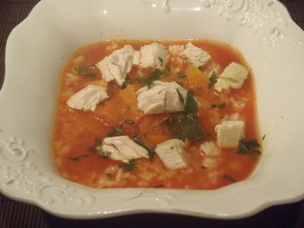 Zupy: zupa paprykowa z kurczakiem