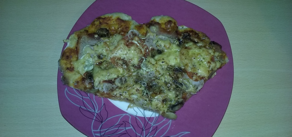 Krucha pizza (autor: magdalenamadija)