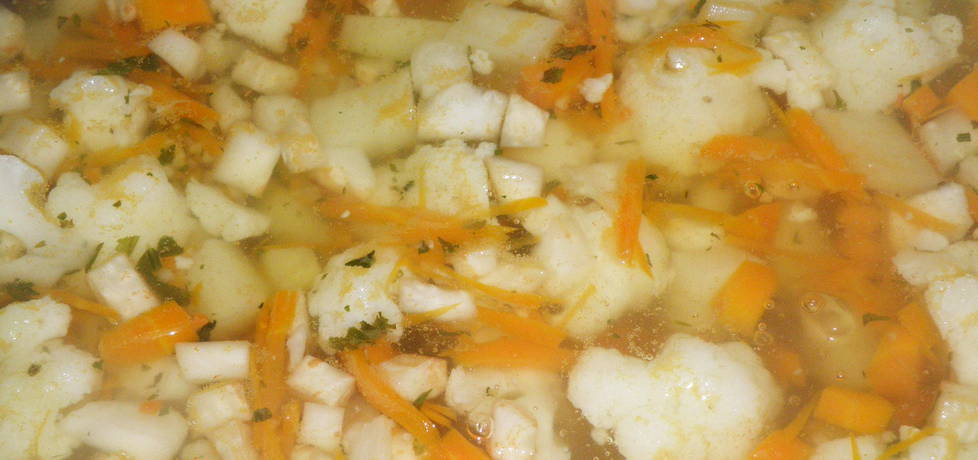Zupa kalafiorowa z makaronem (autor: habibi)