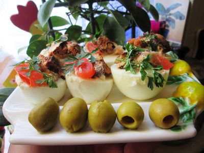 Jajka faszerowane z sardynkami