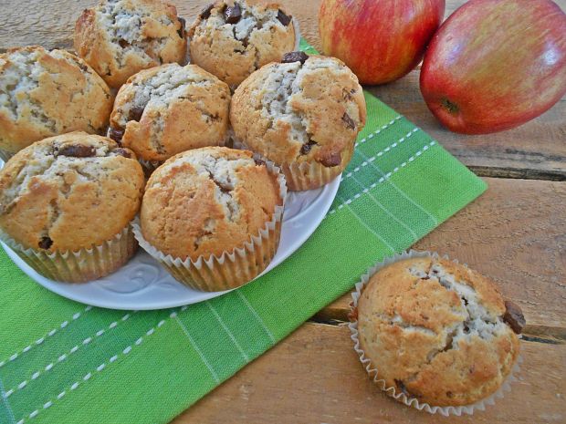 Przepis  muffinki z czekoladą i jabłkami przepis