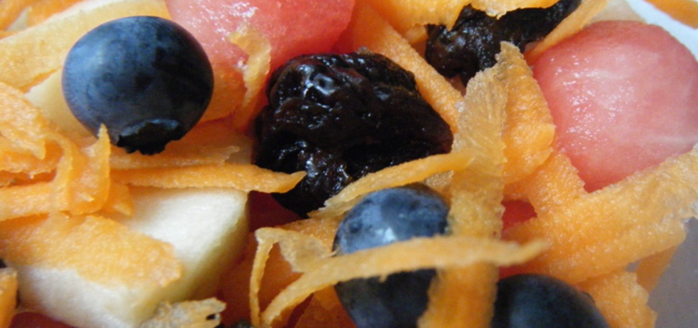 Sałatka owocowa z marchewką (autor: renatazet)