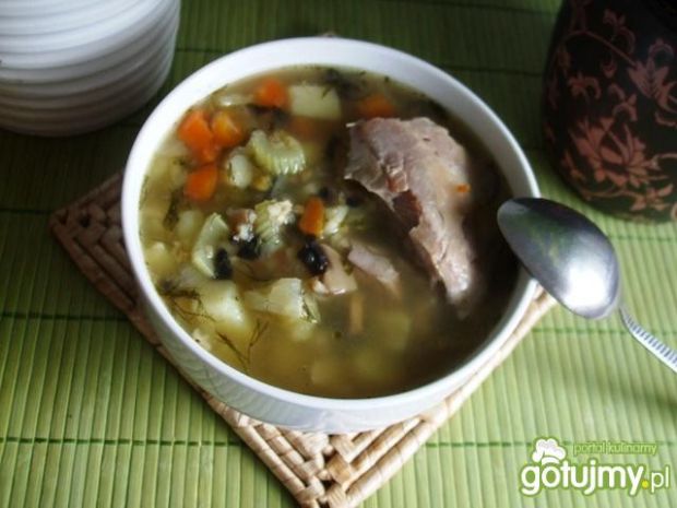 Przepis  zupa warzywna z kaszą i pieczarkami przepis