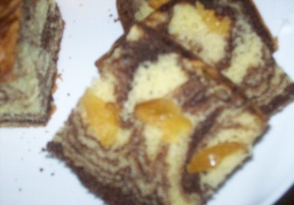 Marmurkowe ciasto z gruszkami