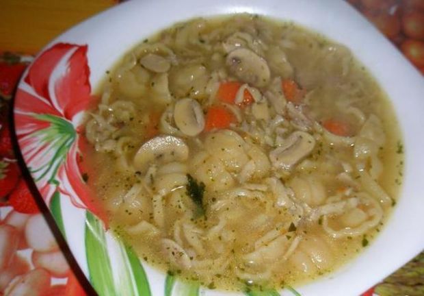 Sposoby na przygotowanie: zupa pieczarkowa. gotujmy.pl