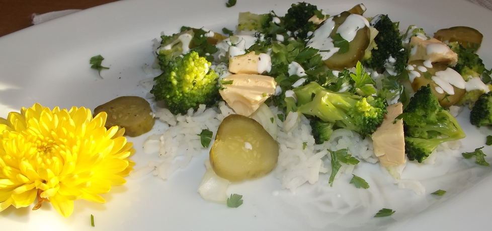 Sałatka ryżowo brokułowa w sosie (autor: izabela29 ...