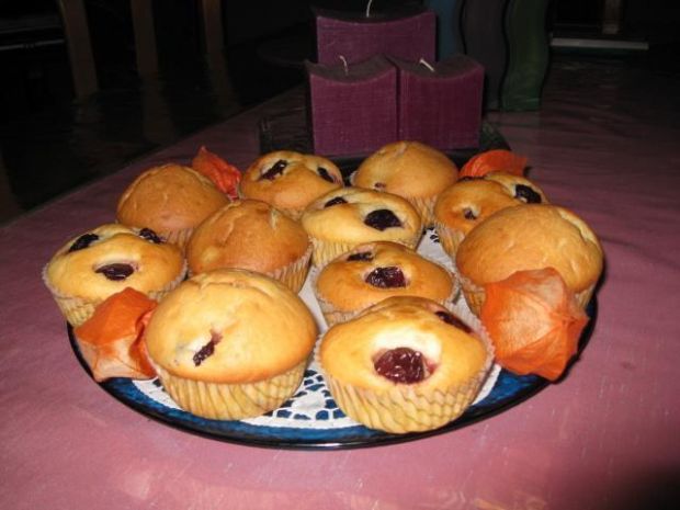 Przepis na muffinki z wiśniami