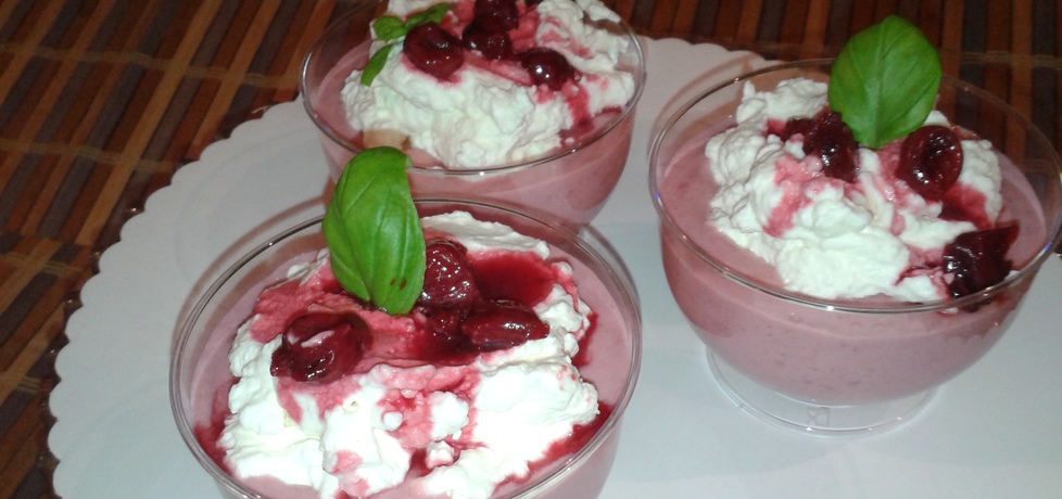 Deser wiśniowo  jogurtowy (autor: bozena