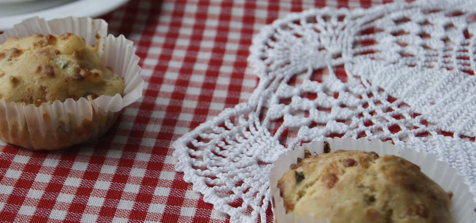 Serowe muffinki z brokułem, (autor: paulisiaelk)