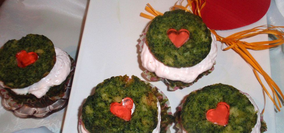 Zielone muffinki ze śmietaną (autor: gosia56)