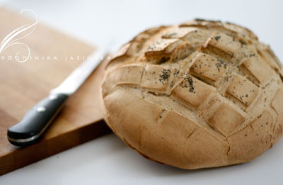 Chrupiący chleb pszenny na zakwasie