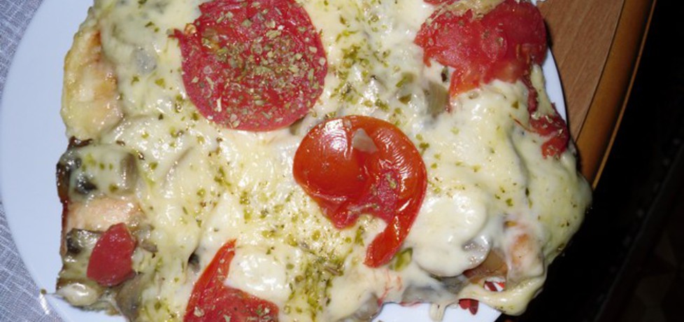 Pizza z pomidorami (autor: mysiunia)