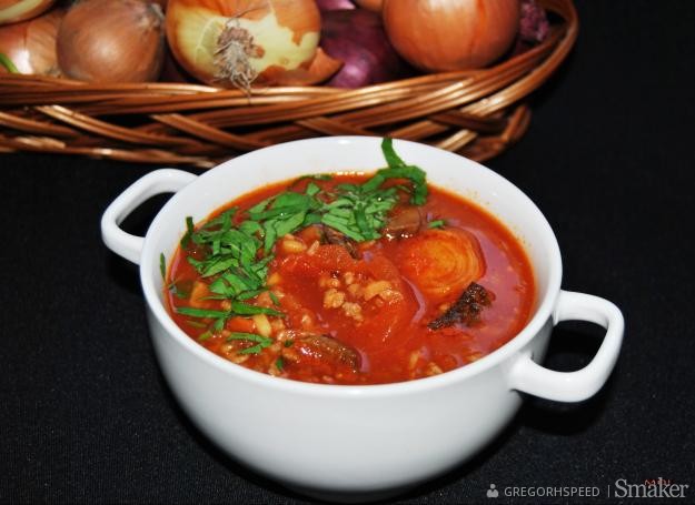 Zupa pomidorowa pożywna