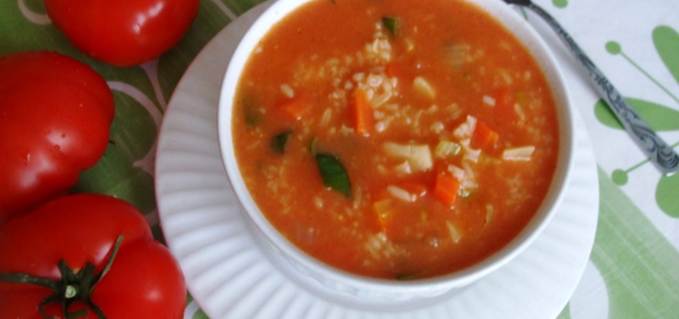 Pomidorówka warzywna z ryżem (autor: sarenka)