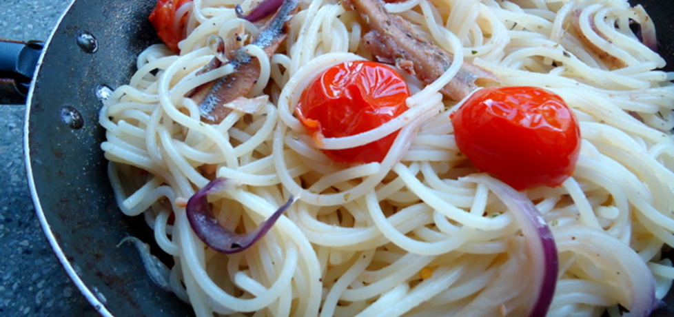 Spaghetti z anchois i pomidorkami (autor: agnieszka189 ...