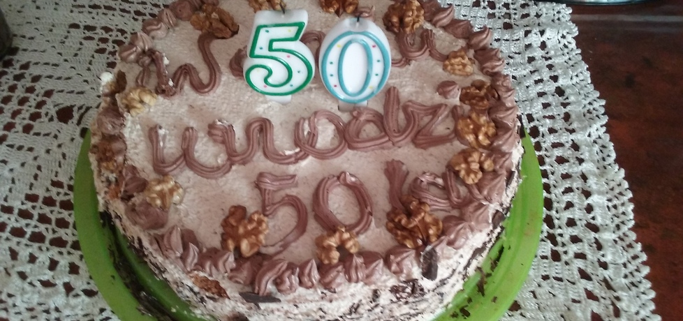 Tort orzechowo-kakaowy na 50