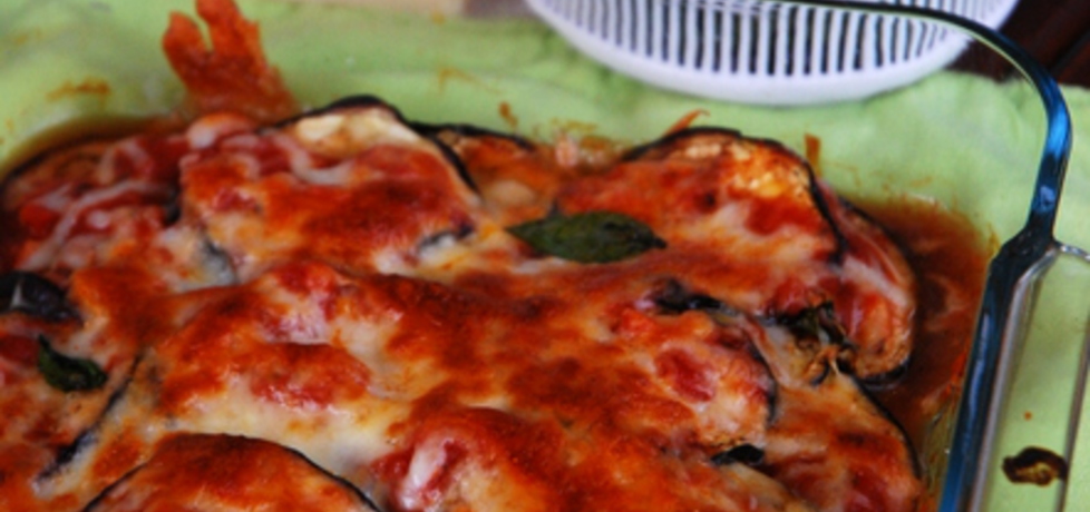 Zapiekanka a'la lazania z bakłażana z sosem z pomidorów (autor ...