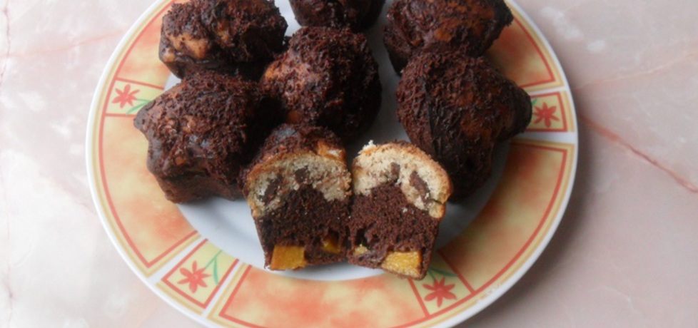 Dwukolorowe muffiny z brzoskwiniami (autor: renatazet ...
