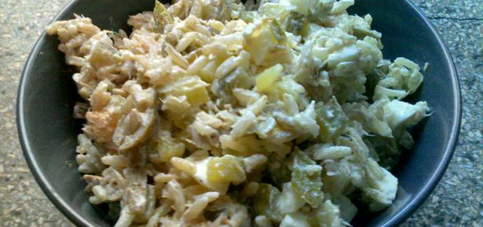 Sałatka z wędzonej makreli z ryżem i oliwkami (autor: agnieszka189 ...