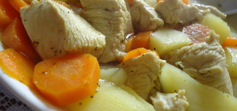 Dietetyczna zupa z piersią (autor: szczyptachili)