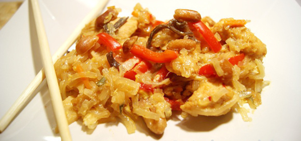 Makaron ryżowy z kurczakiem i warzywami (autor: gotuj-z