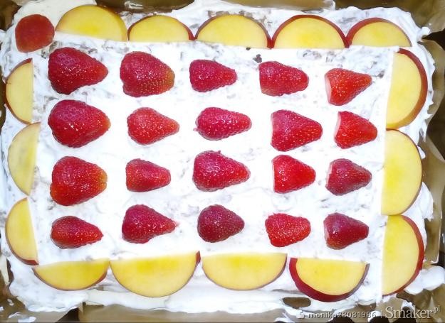 Ciasto z serkiem mascarpone i owocami