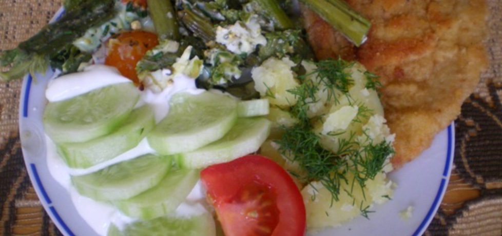 Schab, szparagi, ziemniaki i mizeria (autor: ilka86)