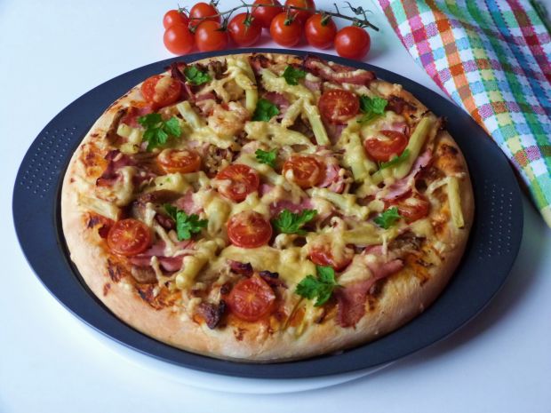 Przepis  pizza z boczniakami i fasolką przepis