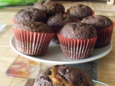 Przepis  czekoladowe muffinki z karmelem przepis