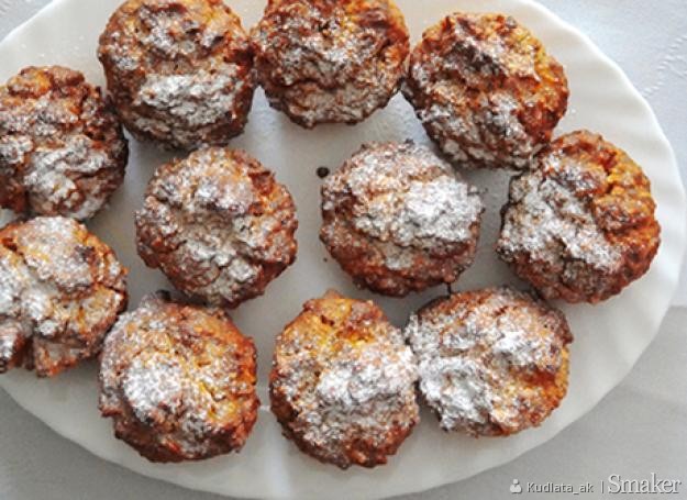 Muffinki dyniowo  marchewkowe z orzechami