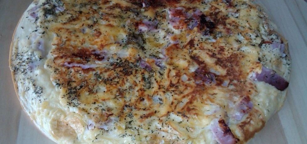 Śniadaniowy omlet z szynką i tartym żółtym serem (autor: konczi ...
