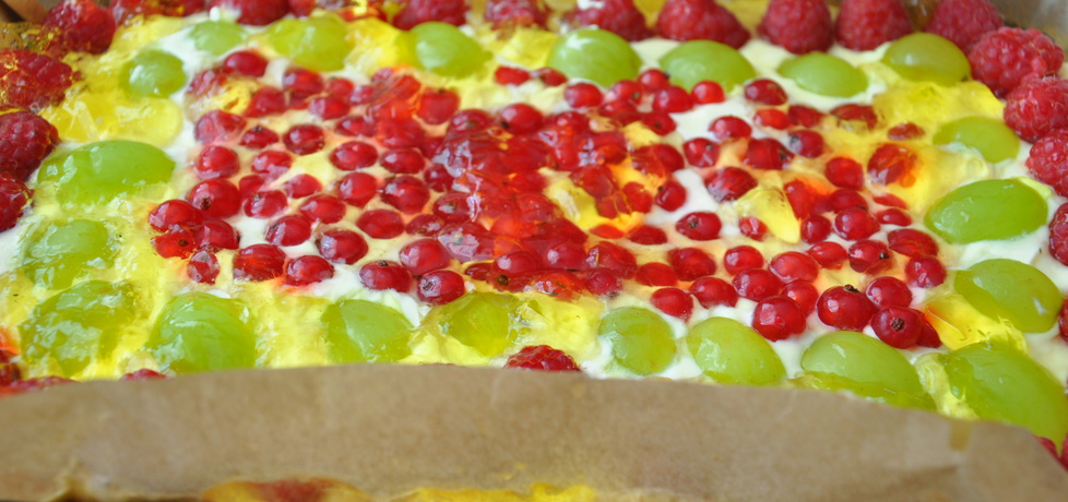 Ciasto z kremem i owocami (autor: stan2401)