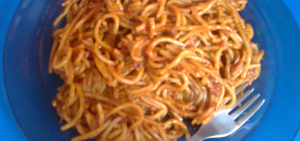 Makaron spaghetti z sosem pomidorowym 2 (autor: jolantaps ...