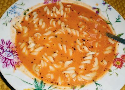 Zupa z suszonymi pomidorami