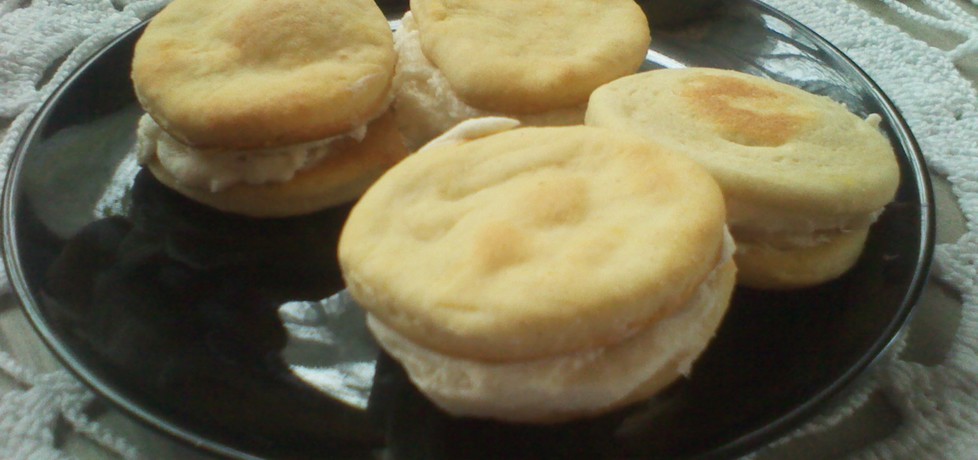 Ciasteczka przekładane kremem (autor: mira85)