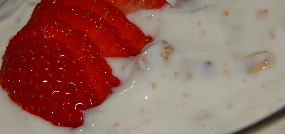 Jogurt grecki z orzechami i ziarenkami na słodko (autor: habibi ...