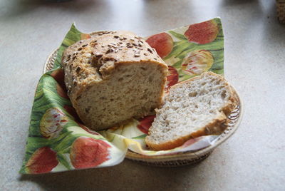 Domowy razowy chleb