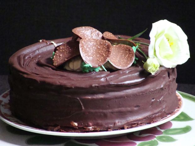 Przepis  czekoladowo-orzechowy tort przepis