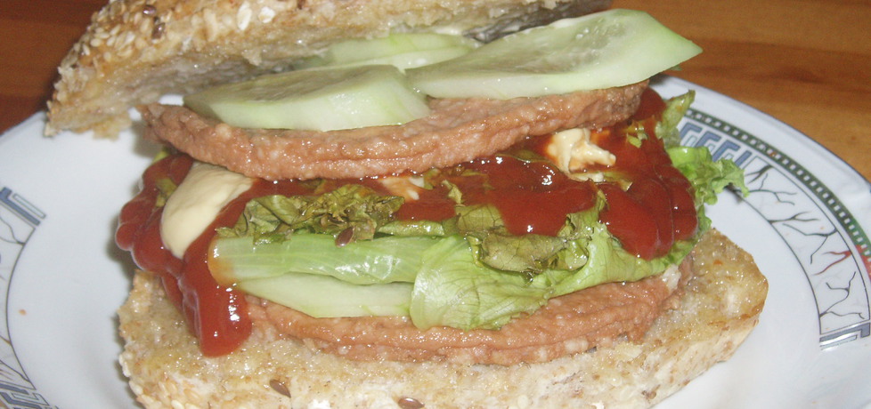 Domowy podwójny hamburger z zbożowo