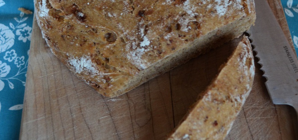 Chleb bez wyrabiania z garnka żeliwnego (autor: leonowie ...